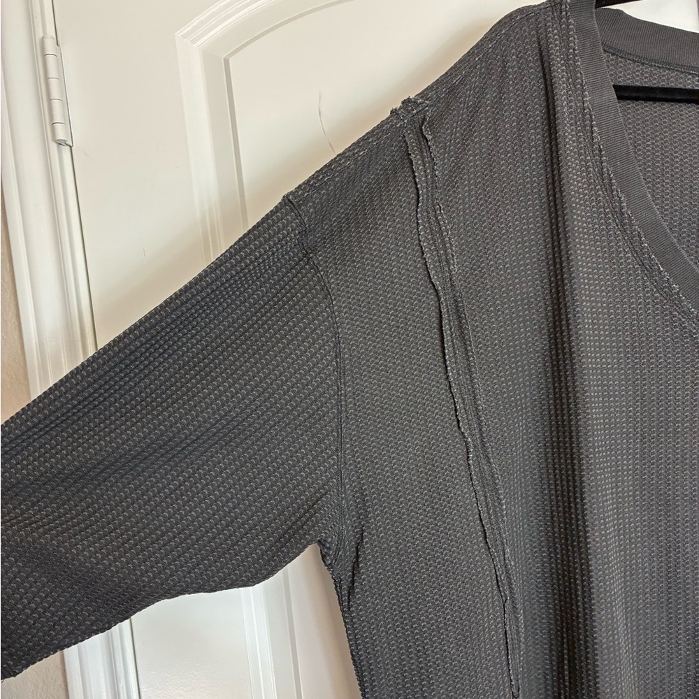 Torrid Charcoal V-Neck Relaxed Top with comfortable material NWT size 2X - Picture 10 of 16